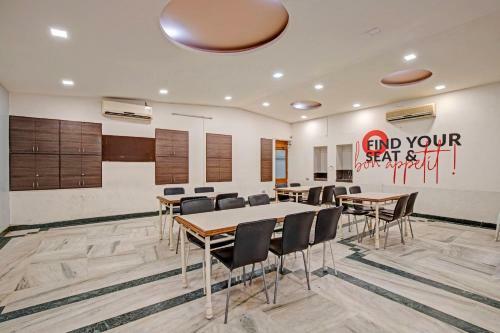 Hotel Townhouse 84669 Sun & Step Club