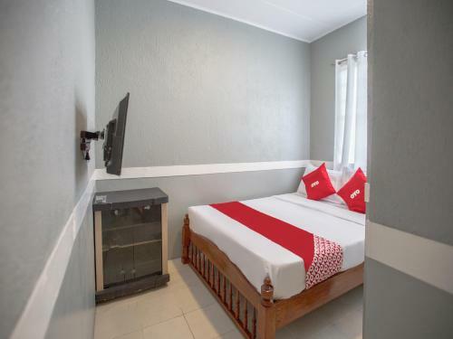 Hotel Vaccinated Staff - Oyo 588 Sunrock Resort