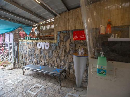 Hotel Vaccinated Staff - Oyo 588 Sunrock Resort