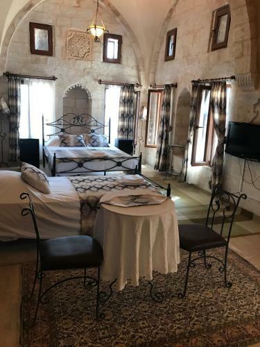 Hostal Kasr-i Abbas Hotel