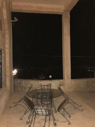 Hostal Kasr-i Abbas Hotel
