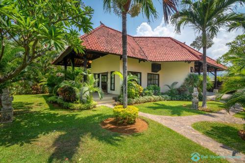 Villa Namast� - Beachfront At Lovina 10p, Pool, Bbq