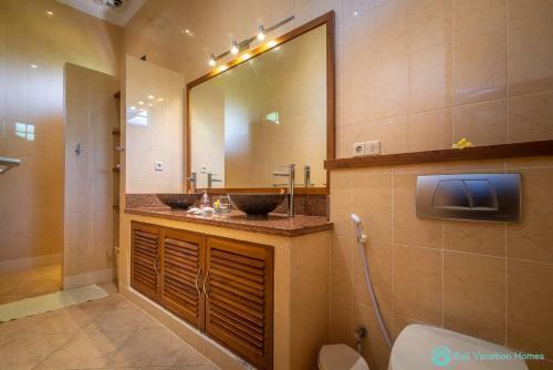 Villa Namast� - Beachfront At Lovina 10p, Pool, Bbq