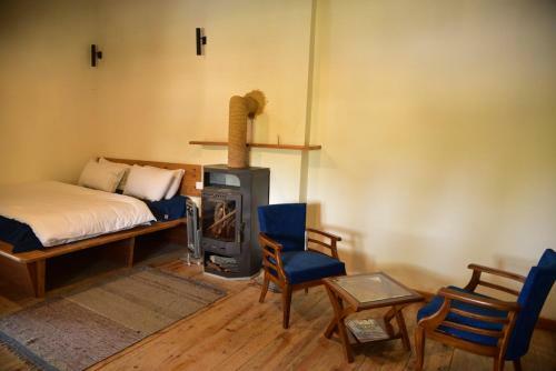 Room In A British Bungalow Homestay