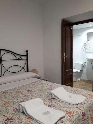 Hostal Pension Cibeles 12