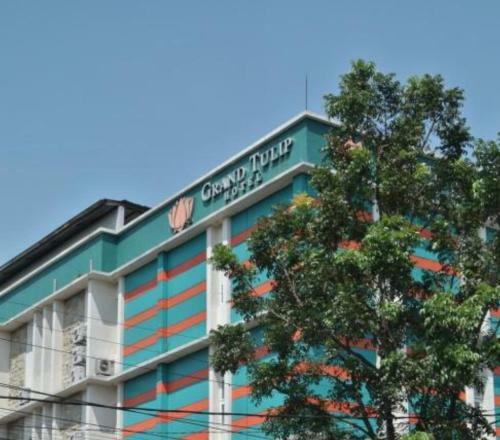 Grand Tulip Hotel
