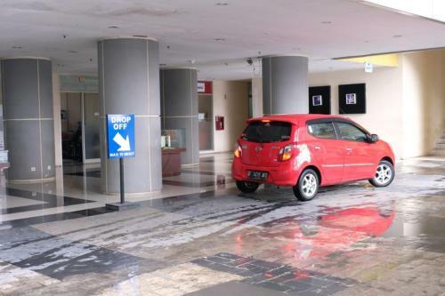 Hostal The Suites Metro By Faris Naufal Property
