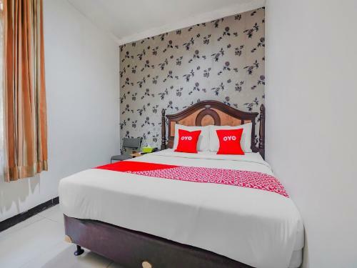 Oyo 90064 Hotel Salon Fora & Cafe