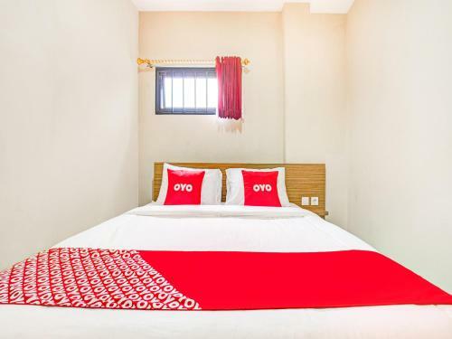 Hotel Vaccinated Staff - Oyo 3462 Cimindi Residence