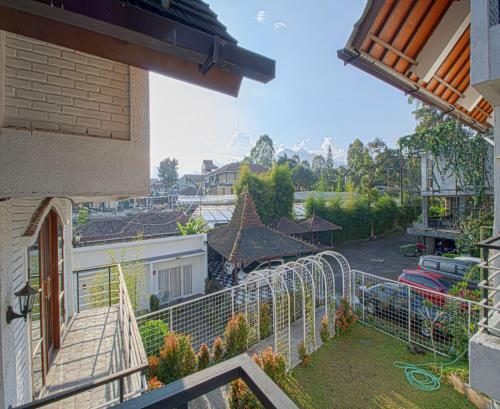 Hotel Kupu Kupu Lembang