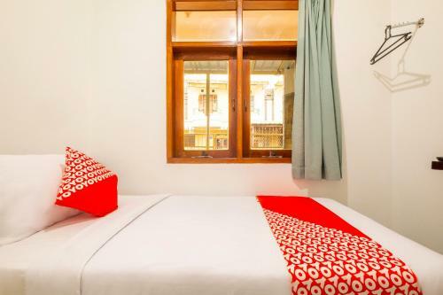 Hotel Vaccinated Staff - Oyo 2265 Bunga Bakung Residence