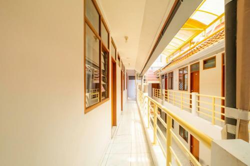Hotel Vaccinated Staff - Oyo 2265 Bunga Bakung Residence