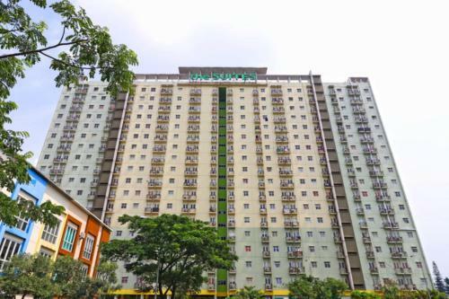 The Suites Metro Apartment By Nfo Property