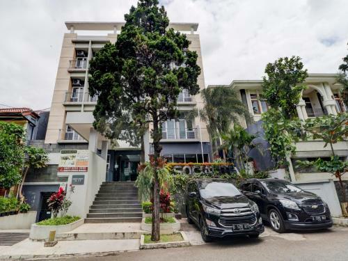 Hotel Oyo 90563 Socialite Dago Asri