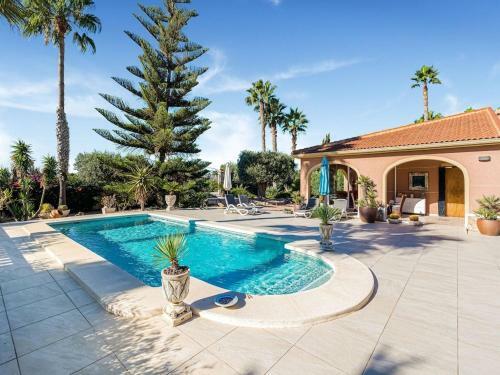 Detached Villa In Daya Vieja With Private Swimming Pool