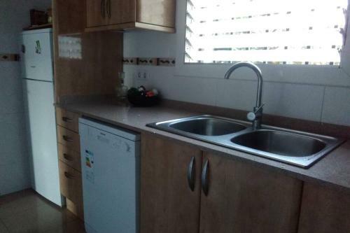 Casa Con Jard�n Y Barbacoa En Cunit