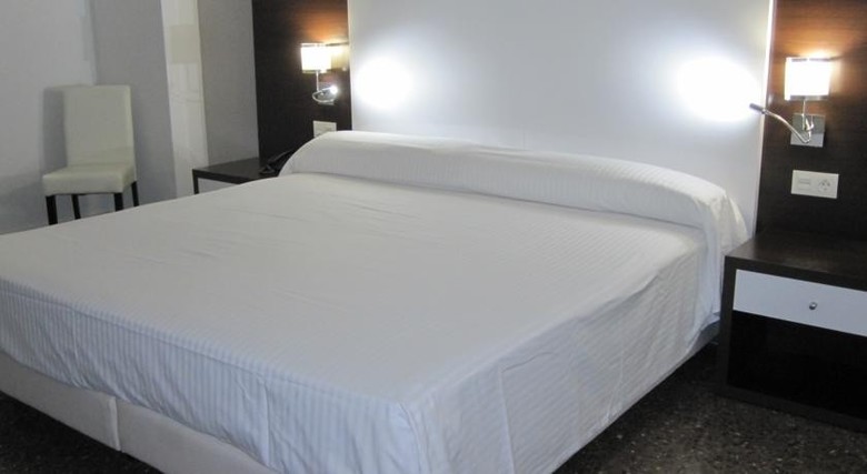 Hotel Fontana Plaza