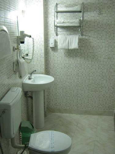 Yunus Hotel