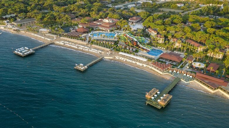 Hotel Crystal Flora Beach Resort