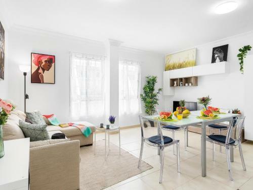 B18 Stunning 2 Bedroom Apartment En Los Abrigos