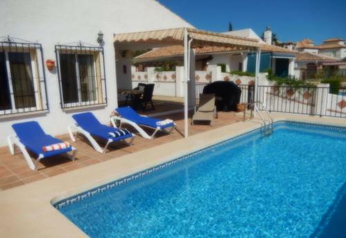 Villa Mariposa Large 2 Bedroom Lake Views