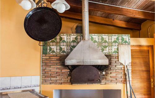 Beautiful Home In Cullera With 7 Bedrooms