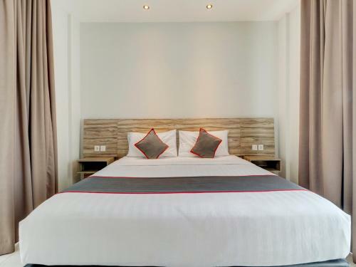 Oyo Flagship 90775 I Sleep Hotel Bandung