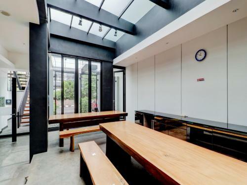 Oyo Flagship 90775 I Sleep Hotel Bandung