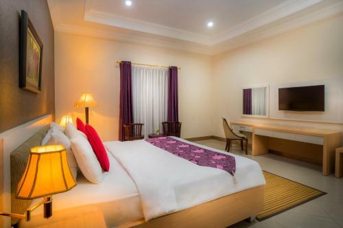 Efa Hotel