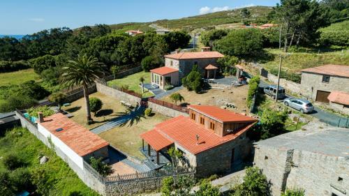 Finca Con Piscina En Doni�os