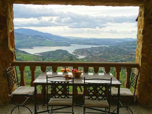 El Valle Dorado