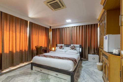 Gorakha Hotel