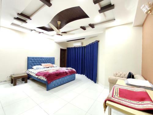 Luxury 2 Bedrooms Lounge Kitchen Apartments Flat E11 Islamabad