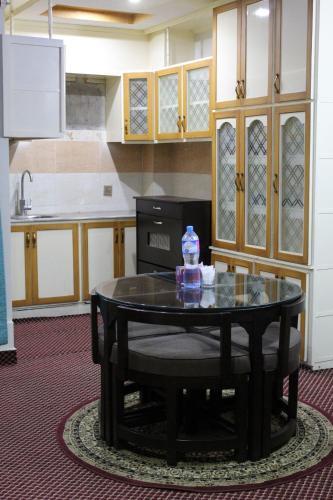 Apartamento Roshan Heights