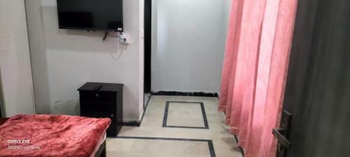 Hostal Awan Guest House E11/2