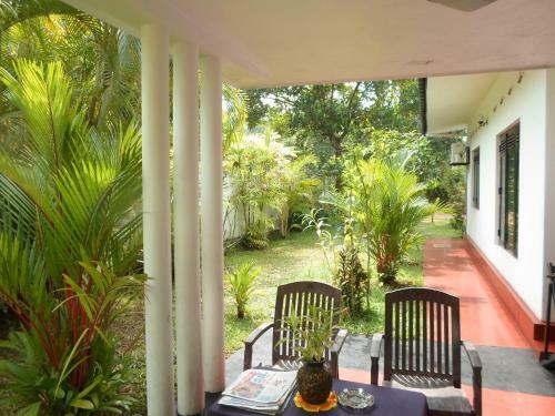 Bed & Breakfast Indrani Inn Tourist Rest