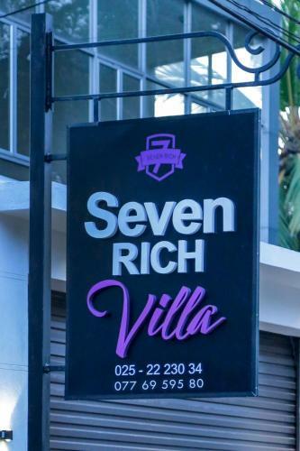 Hostal Seven Rich Villa