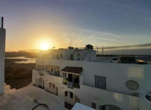 Apartamento Breeze View House By The Sea