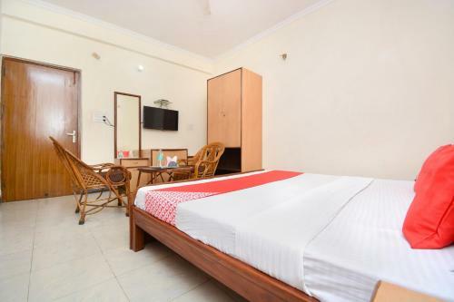 Oyo 26594 Hotel Chirag