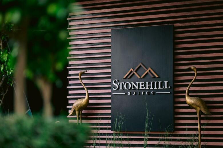 Hotel Stonehill Suites