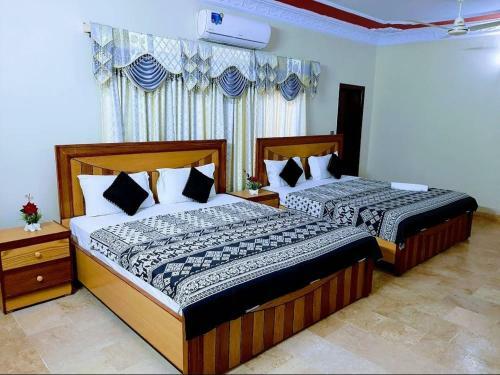 Hostal Galaxy Inn Hotel Near Millennium