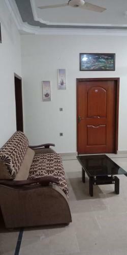 Hostal Shayan Residency Guest House