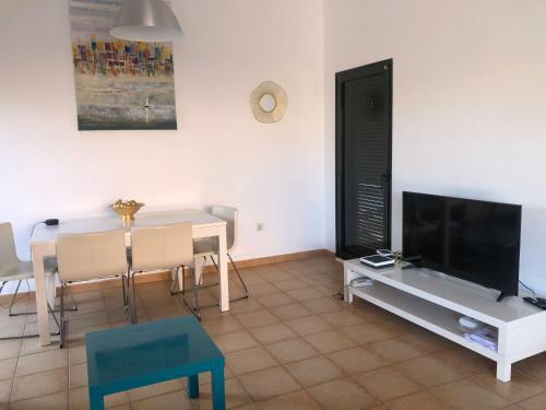 Great Villa With Private Pool Near Corralejo Es