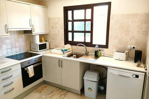 Casa Shakka Rocka: Lux Villa With Pool And View