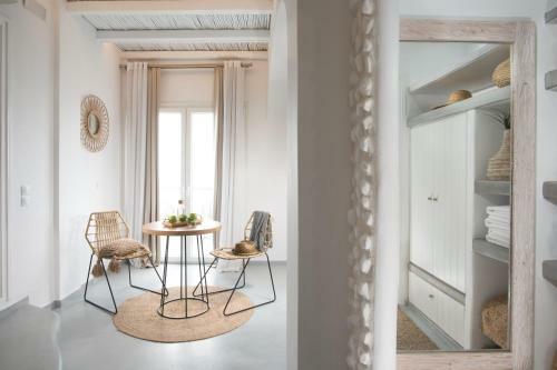 Hostal Apollon Rooms