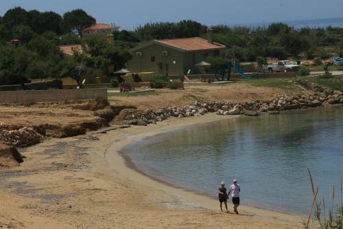 Minies Beach Villas