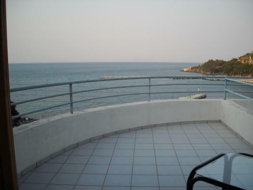 Harbour View (oceanis Apartments)