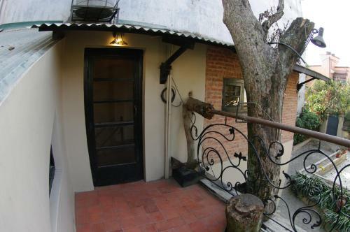 Hostal Laughing Buddha Hotel & Garden Theater