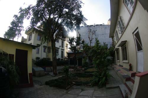 Hostal Laughing Buddha Hotel & Garden Theater