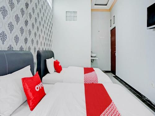 Hotel Oyo 90396 The Halona Villa Batu
